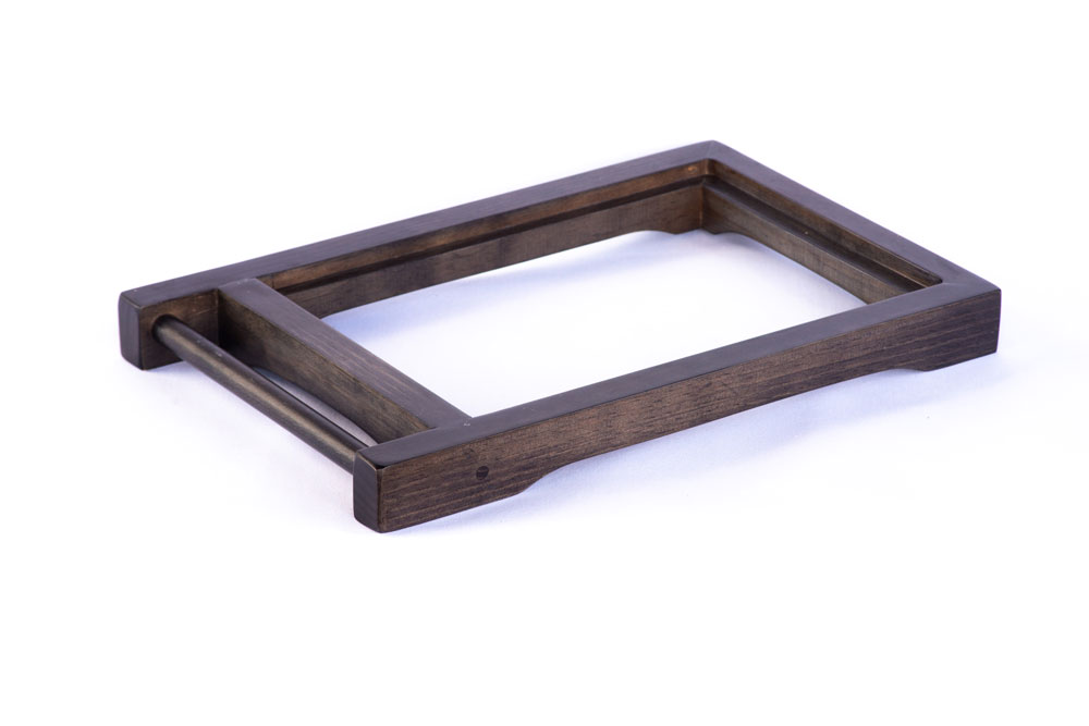 /media/tableware/images/soporte_madera_abierto_fuente_plana_con_asa.jpg